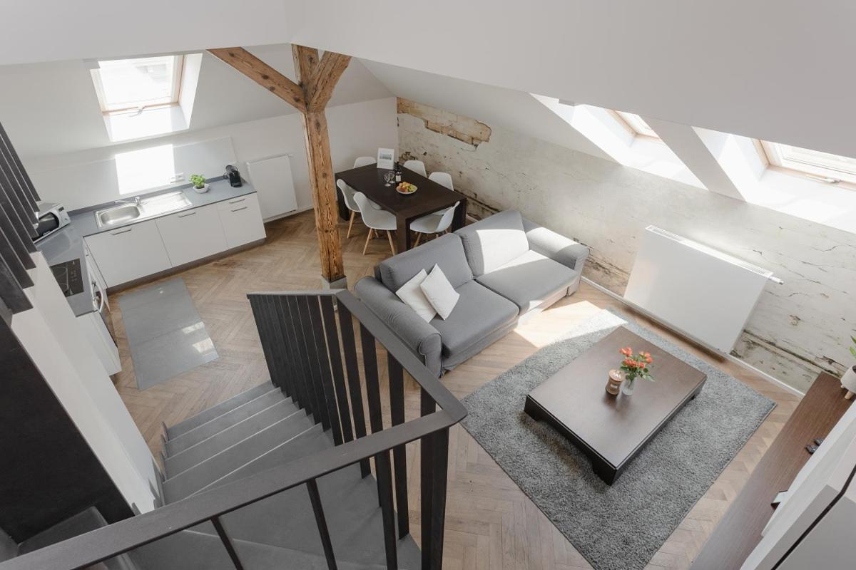 Modern Apartments Close To River Прага Екстер'єр фото