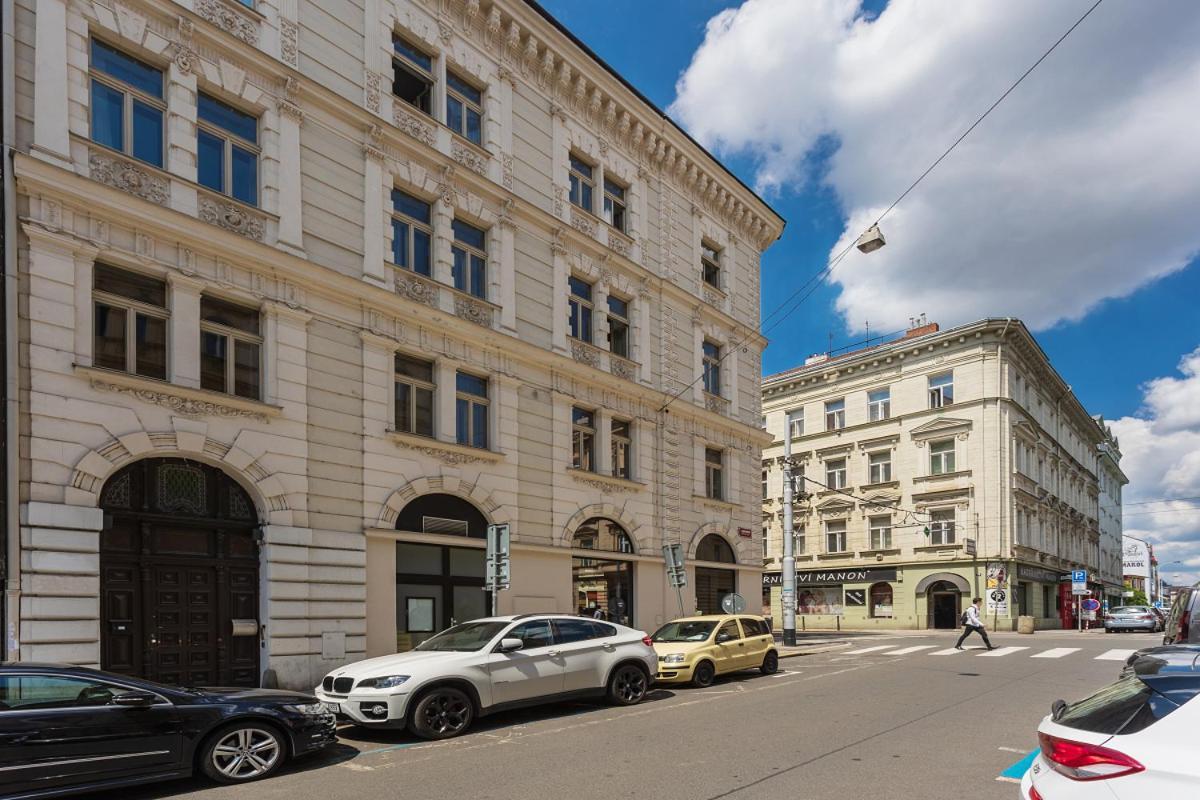 Modern Apartments Close To River Прага Екстер'єр фото